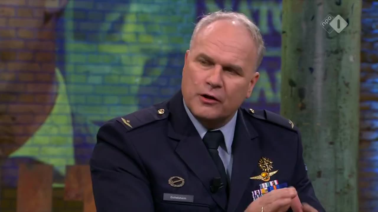 CDS DEFENSIE CHEF ONNO EICHELSHEIM (COMMANDANT DER STRIJDKRACHTEN) MAAKT ZICH SCHULDIG AAN OORLOGSHITSERIJ OP TELEVISIE!