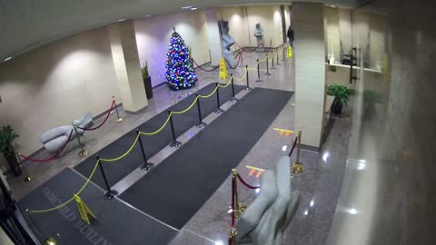 8002FCOB01MainLobby_2021-01-05_18h00min01s190ms.mp4