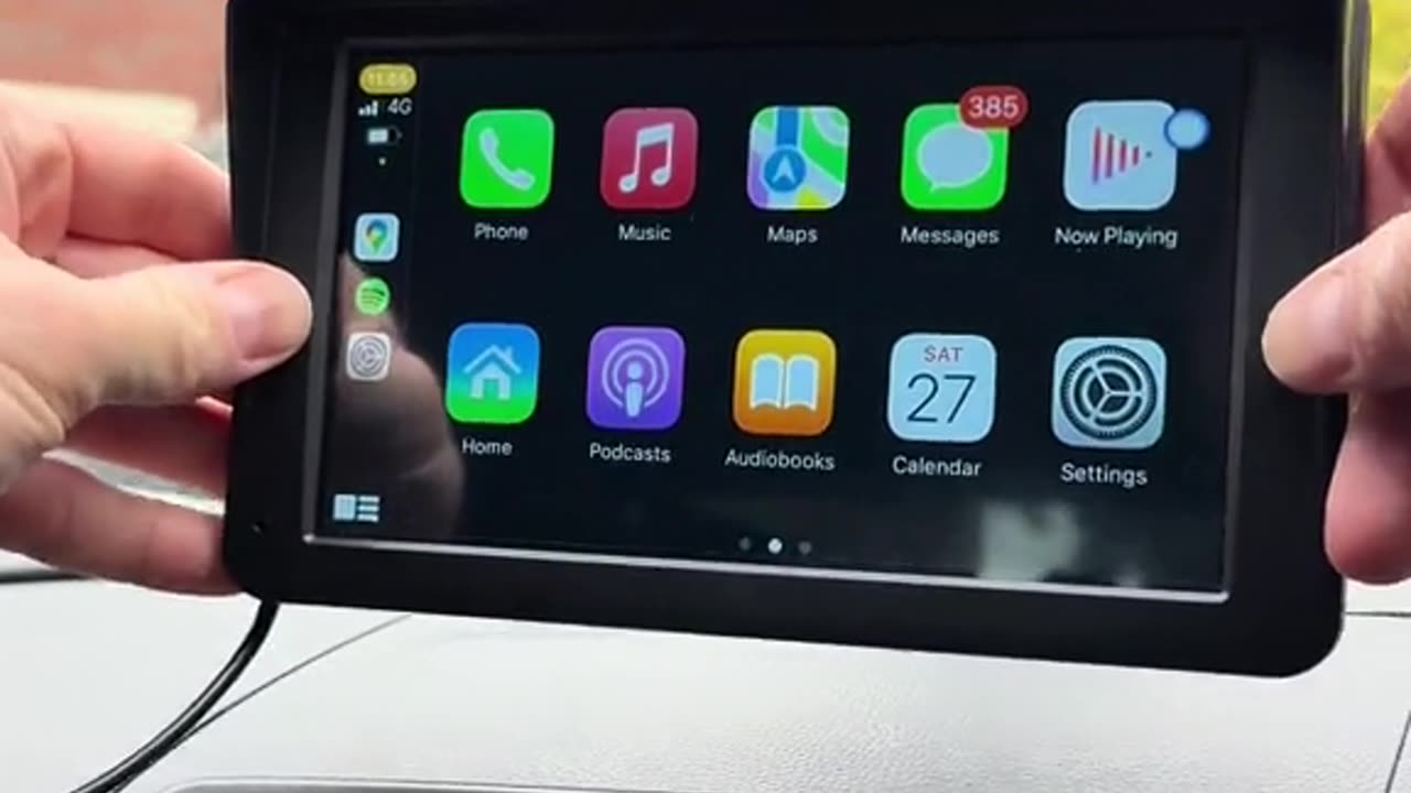 This carplay device works in ANY car!