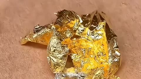 Mercury react with aluminium