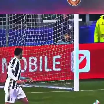 Some techniques of the 5 most popular footballers in the world