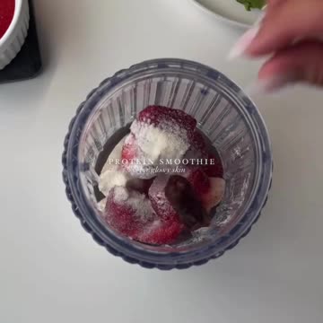 So many of you asked for more protein shake + smoothie recipes