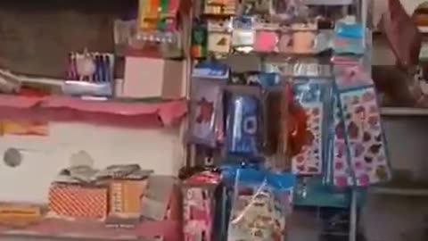 Israeli soldiers vandalize local shops in Gaza