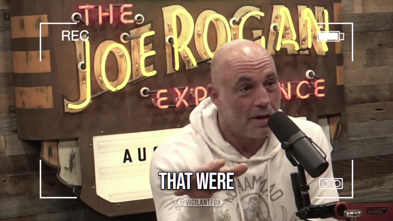 Joe Rogan Goes After Kamala Harris For Stealing Trump's "No Tax On Tips" Idea