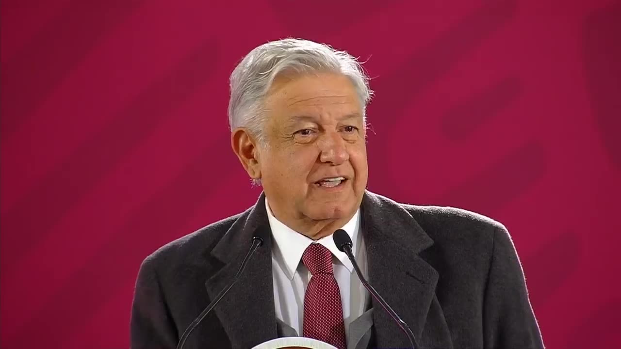 Presidente publica declaración de bienes. Conferencia AMLO