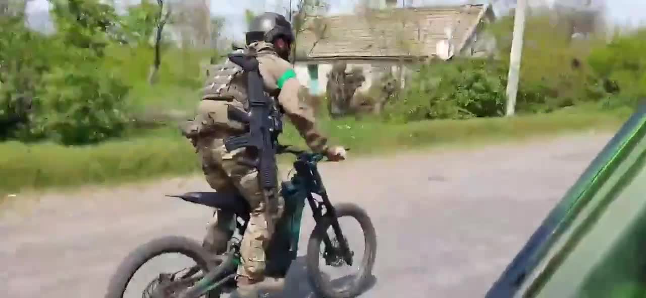 Ukraine War - Ukrainian commercial electric bikes Eleek Atom