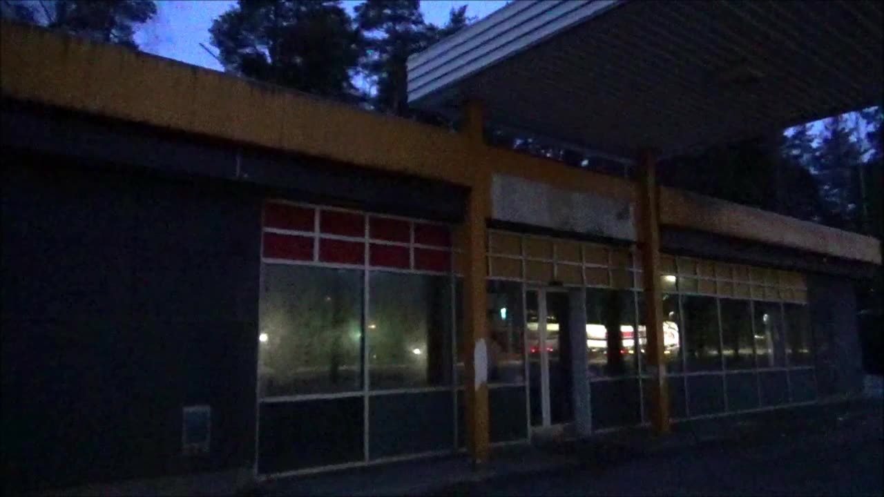 Hylätty Nummelan Neste UE-20