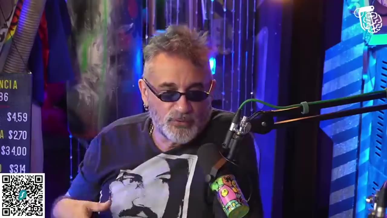 O PESO DA VIDA DE UM ARTISTA EM TURNÊ - REGIS TADEU
