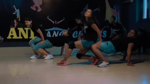 Sarara sarara shorts dance video