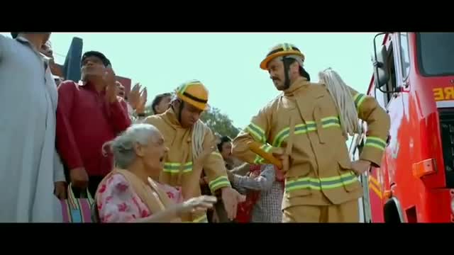 total_dhamal_comedy_scene(360p)