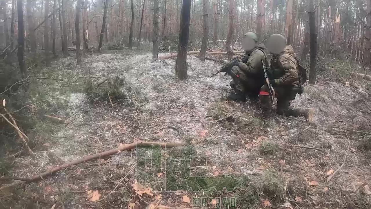 Russian Soldiers clearing trenches in Svatovo-Kremennaya - Dead Ukrainian Soldiers- strictly 18+