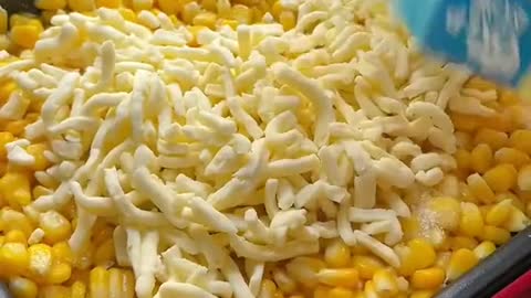 Cheese corn, with rich milk flavor and silky taste, is not pulled out for some reason