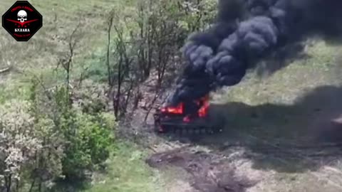 Blowing the Back Out of a Russian APC(Incredible Detonation)