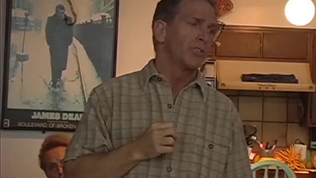 Aajonus Talks about importance of E.Coli and High meat. 2007.
