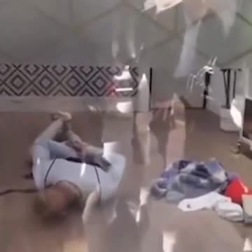 España | Entra a robar en una joyería en Baena vestido de mujer