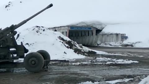 Shelling of mountain snow peaks
