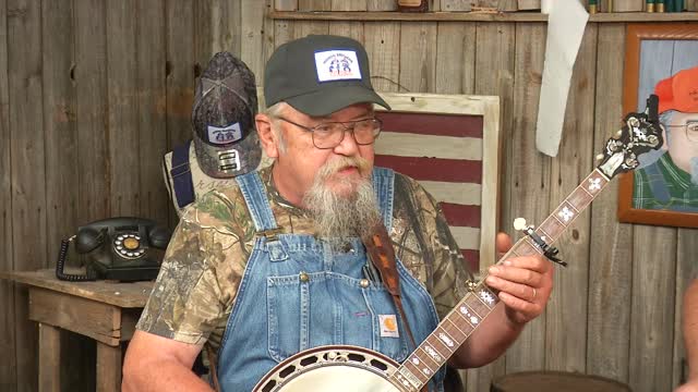 Old Bluegrass Song Cabin in Hills of Caroline