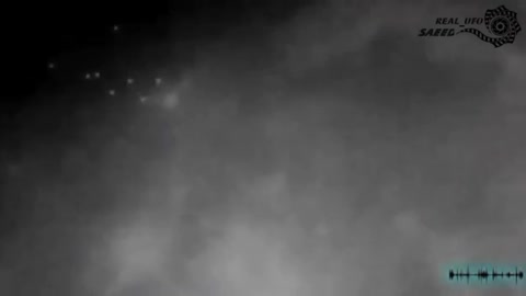 multiple ufo's coming off the moon