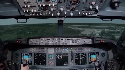 HOW PILOT HANDLES DOUBLE ENGINE FAILURE