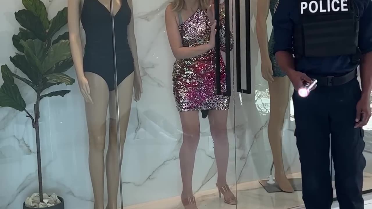 Crazy mannequin