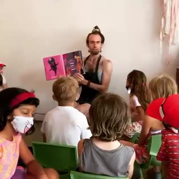 This is what Americans kids are learning at school.