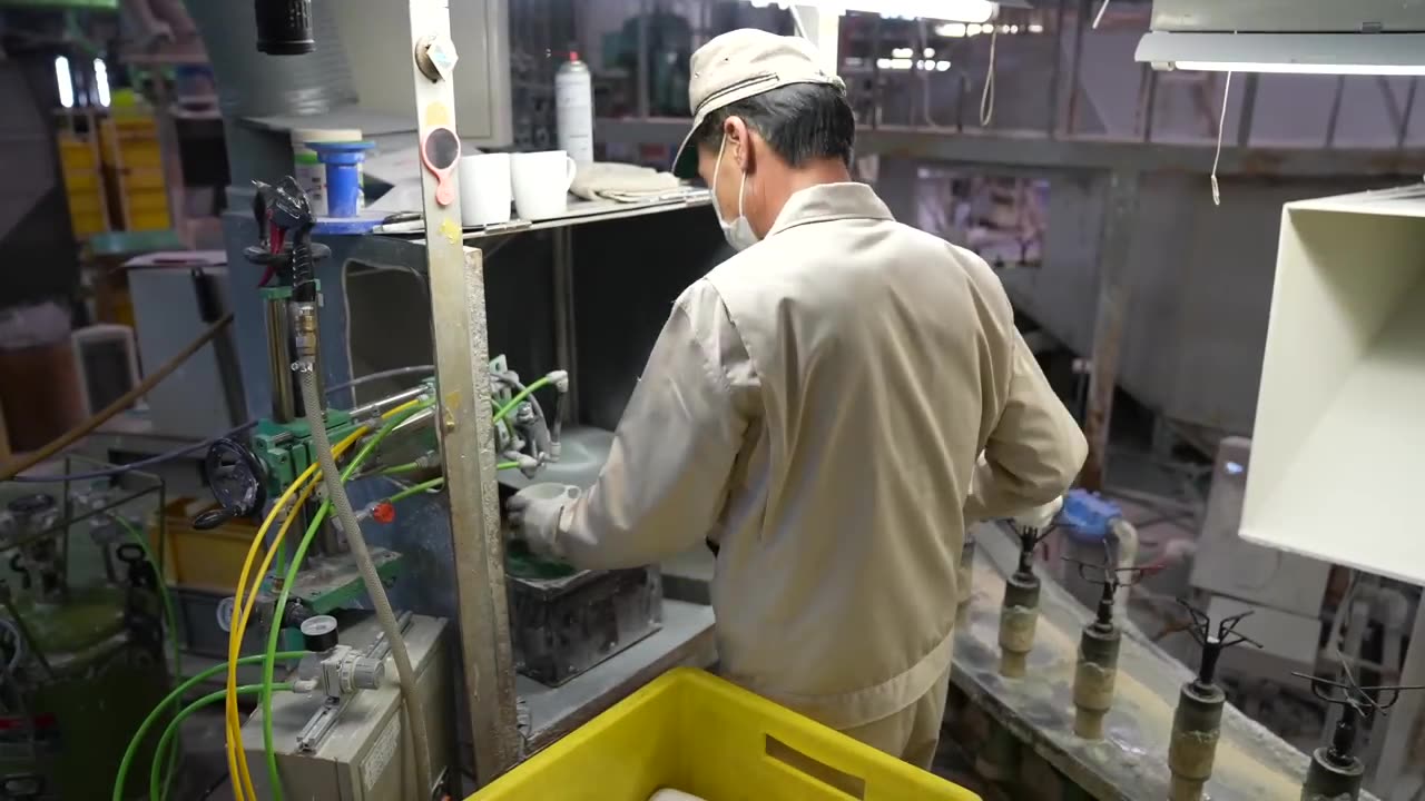 The process of Making tea cups,plates are Kettles.A Japanese porcelain maker used by world VIPS