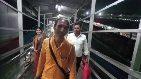 Viral video 😂😂Indian railways station