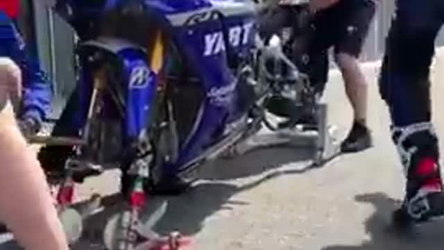 R1M Yamaha motogp - Fast enough