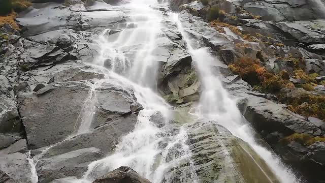 Most Beautiful Waterfalls zone in the World