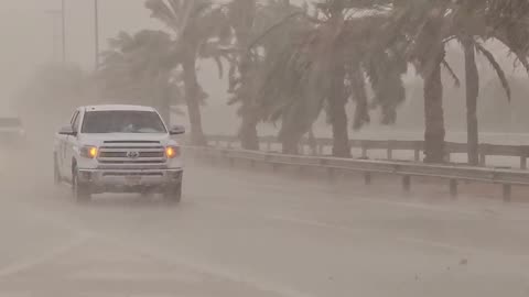 UAE weather ⛈️🌩️