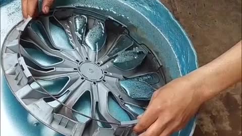 Paint the wheel hub