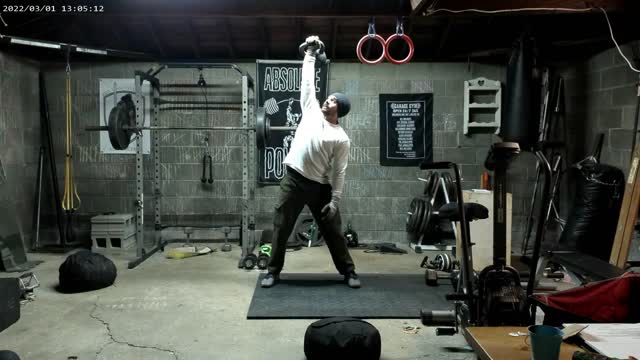 GARAGE GYM WORKOUT