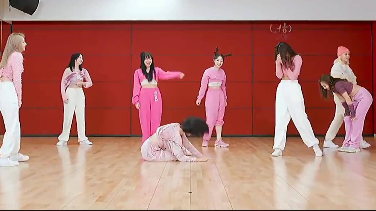 Funny fails in "Scientist" dance practist