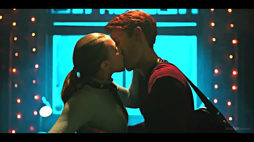 Riverdale Ships Jar Of Hearts