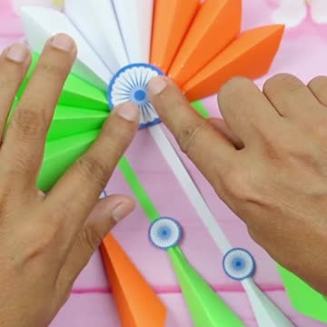 Beautiful Wall Hanging Making/ Handmade Paper Things For Home Decoration #shorts #reels