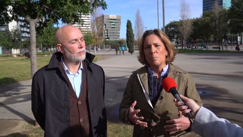 Fuster critica la falta de veladores escolares en Hospitalet de Llobregat