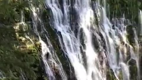 the magical rainbow between the waterfalls 😱🥰🥰