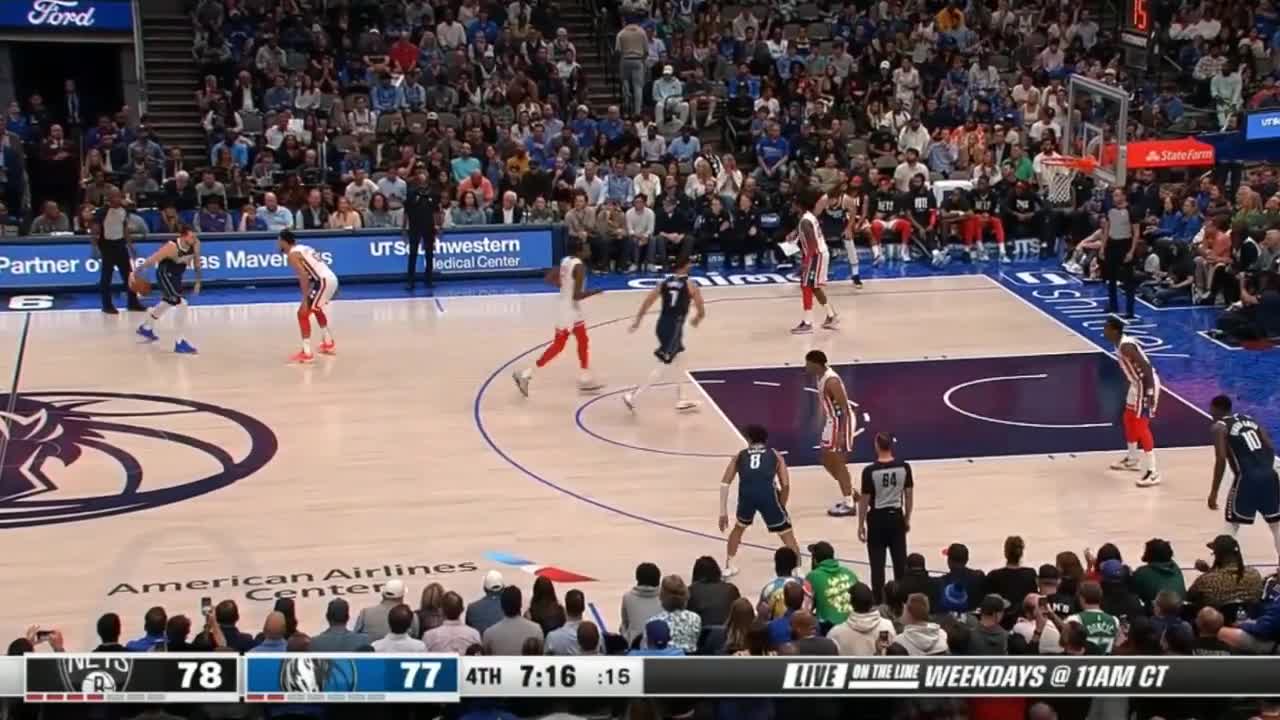 Luka Doncic makes Ben Simmons cross his legs with ankle breaker but blows open layup