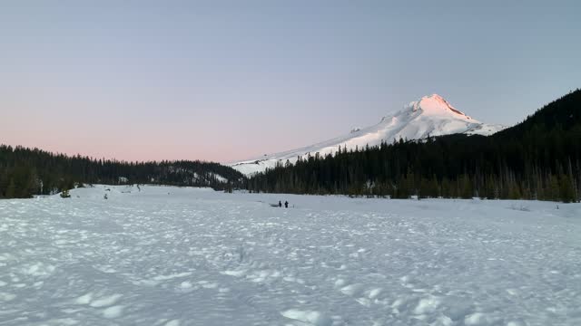 Pre-Sunrise Morning Horizons – White River West Sno Park – Mount Hood – Oregon – 4K