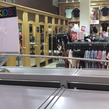 Lost kid found dancing