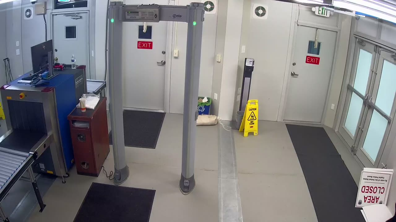 0972USCG00SouthTrailer_2021-01-06_20h40min02s407ms.mp4