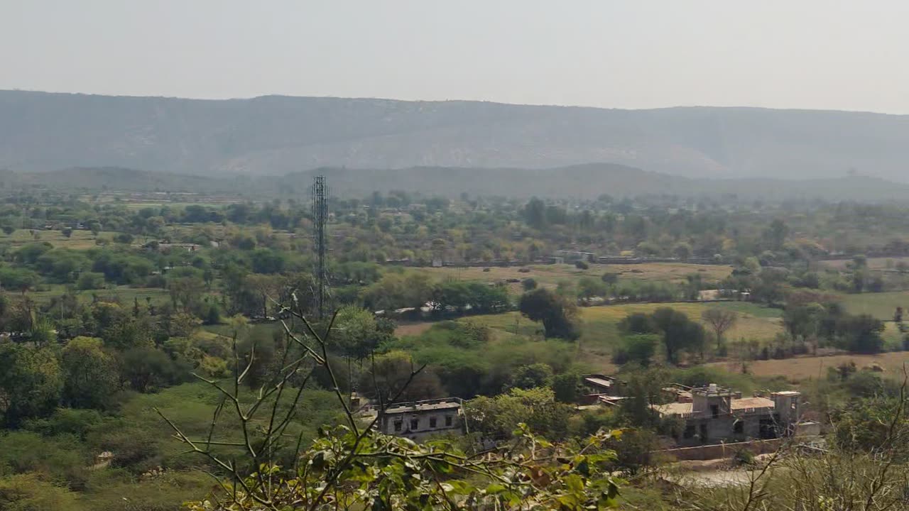 How arravali mountain look like and beautiful nature