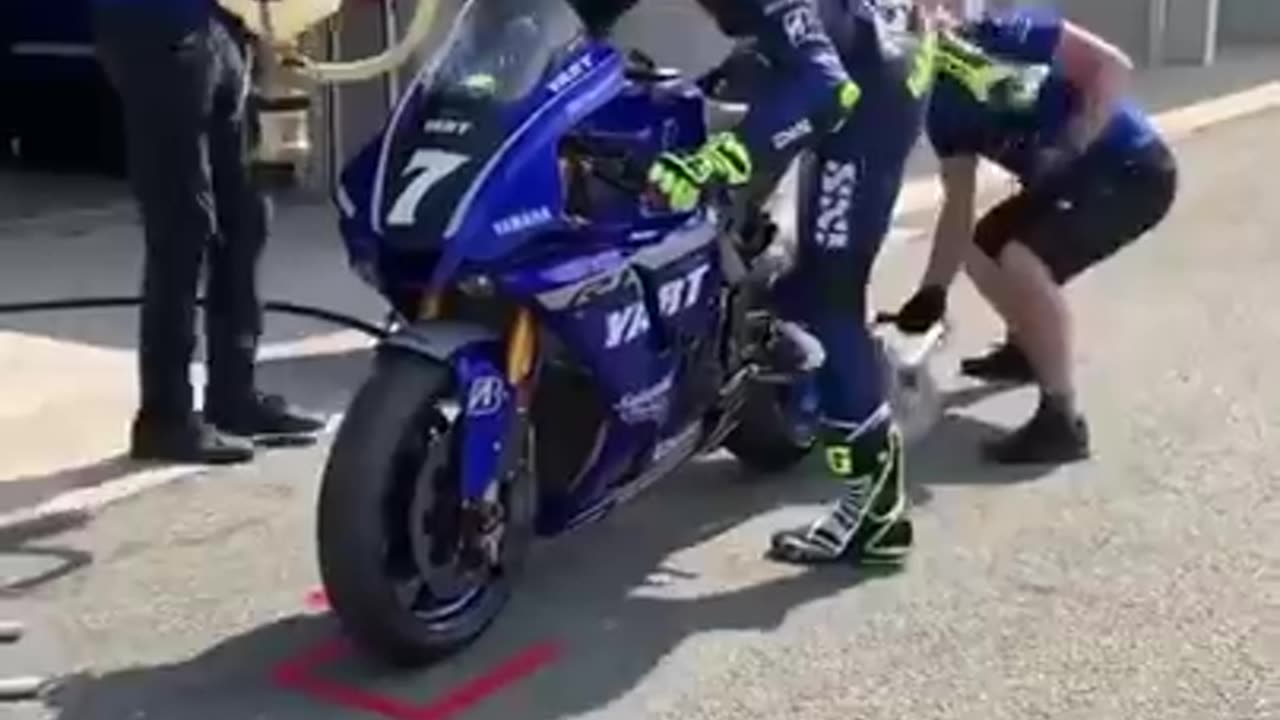 Fast enough..? 😱😍Best Yamaha R1M motogp bike