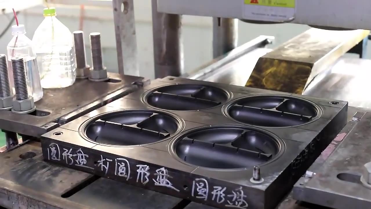 Inside Look: Witness the Making of Silicon Plates in our Factory!