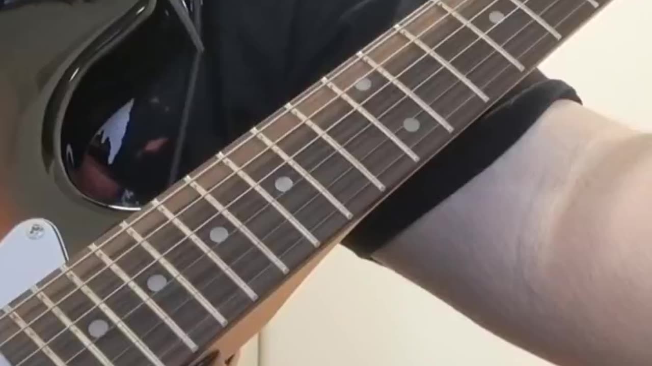 ALICE IN CHAINS THEM BONES SOLO rendition