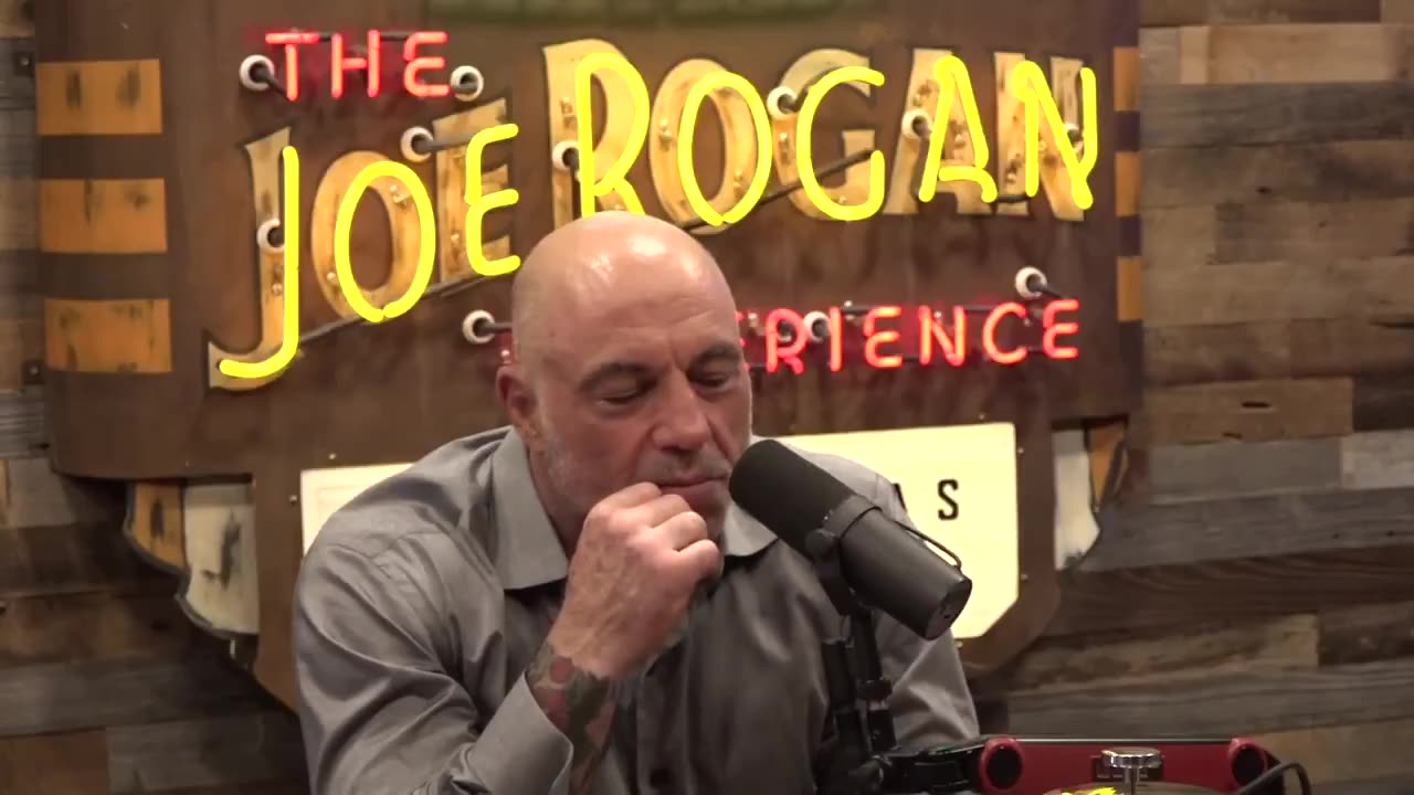 On little clip of Vance and Rogan's sit down