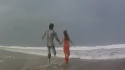 Jiya dhadak dhadak jaye..........