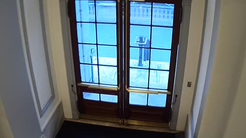 1026RSOB02RotundaWestDoor_2021-01-05_16h20min02s187ms.mp4