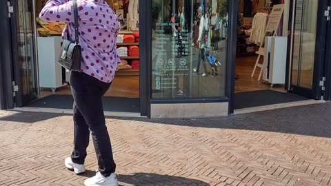 The power of clothing 🛍️👕