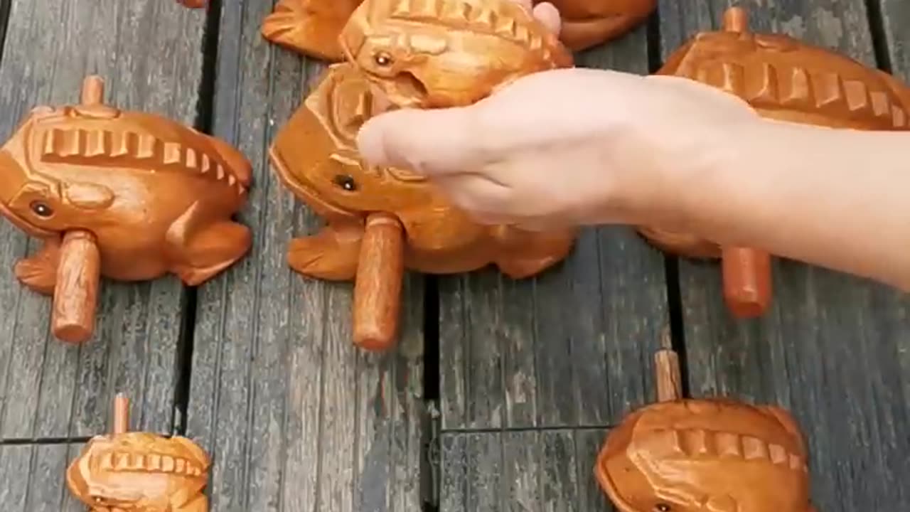 Asmr wooden frogs